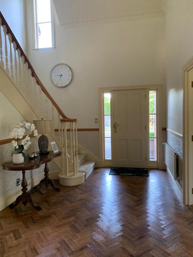 Pin Oaks Luxury Bed & Breakfast พาล์เมอร์สตันนอร์ท ภายนอก รูปภาพ